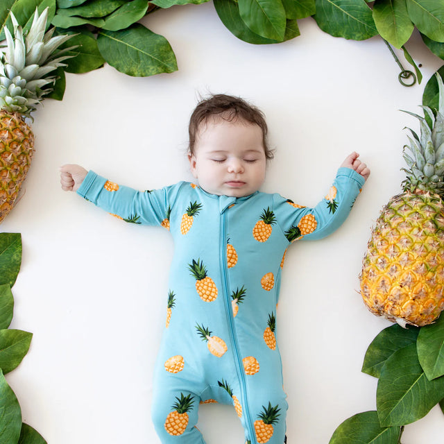 Kyte baby Zippered Footie in Pineapple
