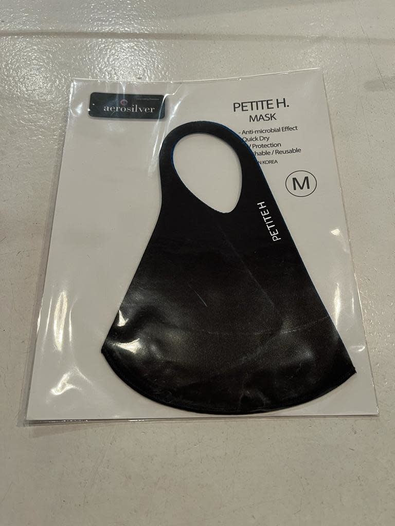 Petite H. Mask